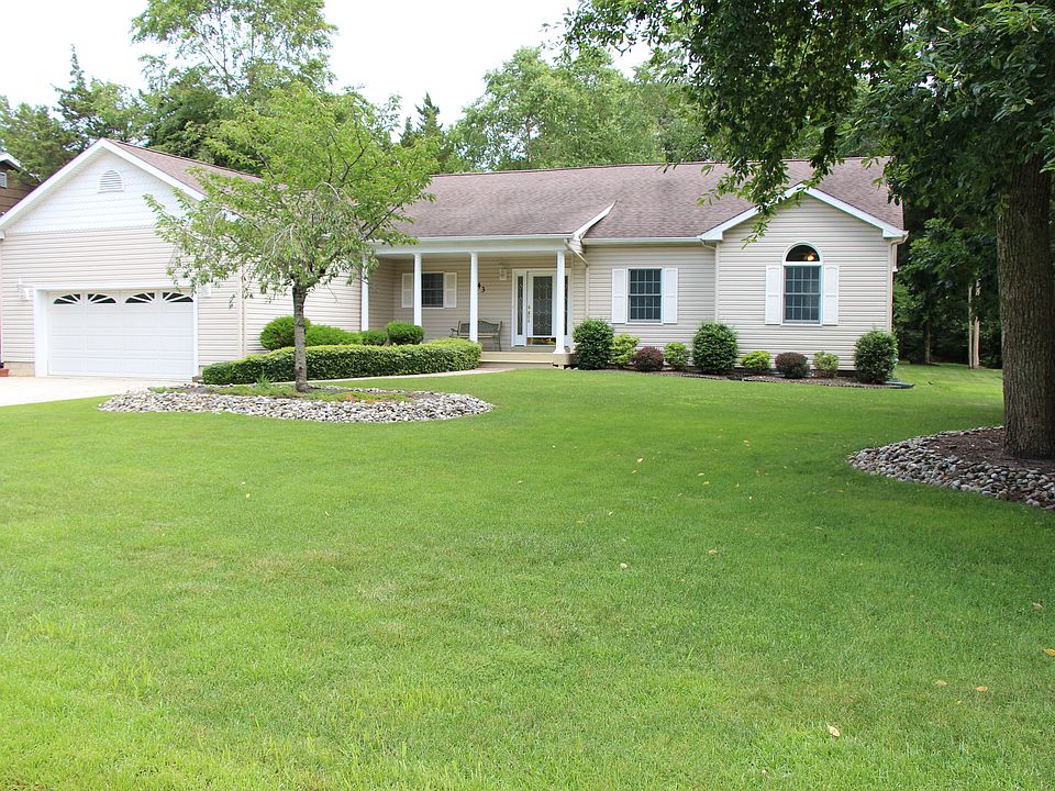 1st image of 43 Pinehurst Dr