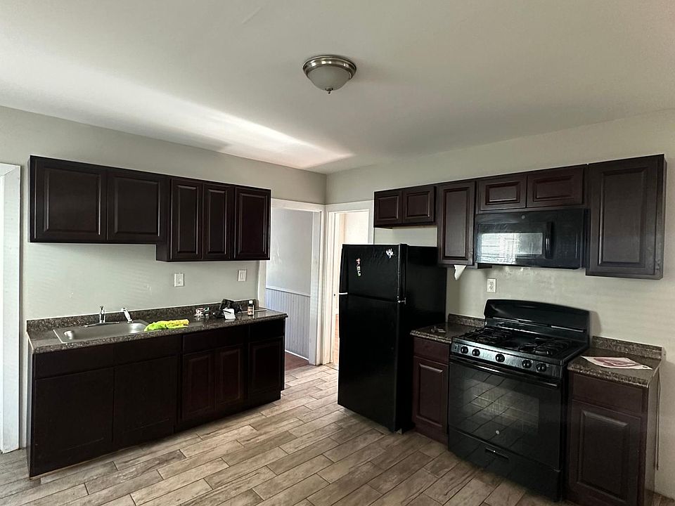 1st image of 198 Wolcott St Unit 2