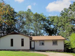 17 Lee East Ct, Taylors, SC 29687