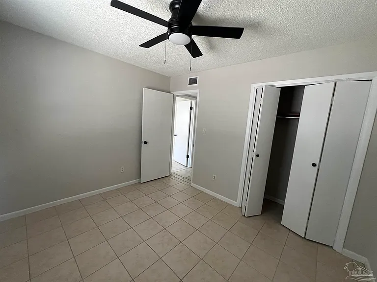 13528 Canal Dr — Photo 17