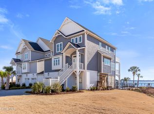 102 Pier View Ct, Hampstead, NC 28443