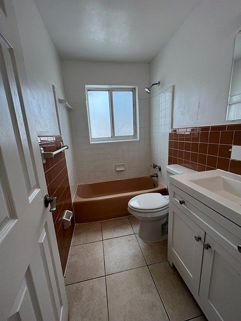 Bathroom 1_05062022