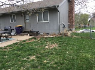 3421 Treesmill Cir, Manhattan, KS 66503