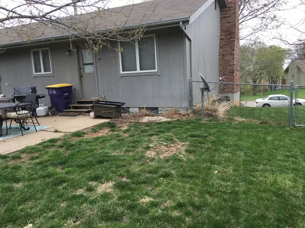 3421 Treesmill Cir, Manhattan, KS 66503