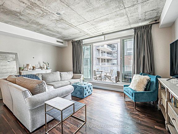 4th image of 75 Portland St #424