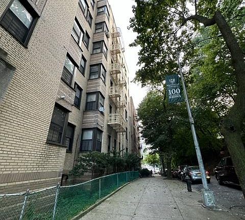 4th image of 4250 Vancourtland Ave #3A