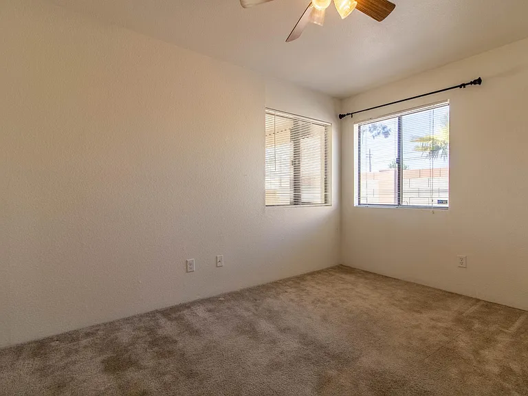 5961 N Edenbrook Ln — Photo 10