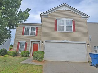 320 Zander Woods Ct, Mount Holly, NC 28120