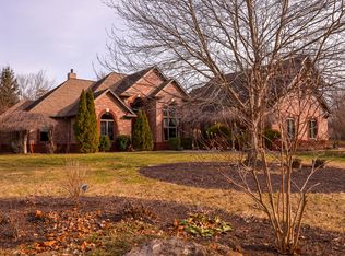 1929 Willow Bend Ct, Avon, IN 46123