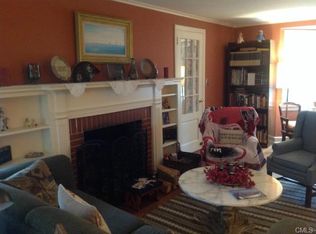 54 Woodridge Cir, Trumbull, CT 06611