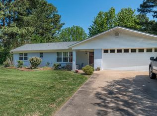 1424 E Harold St, Fayetteville, AR 72703