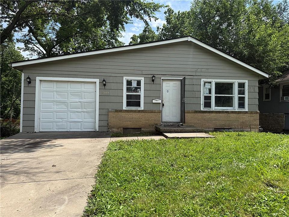 1st image of 3909 E 58th St