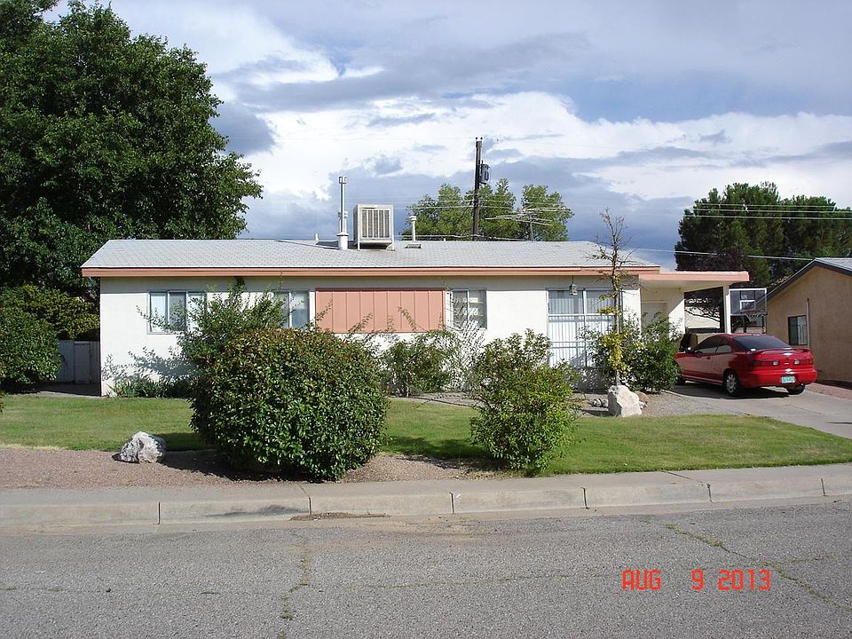 1st image of 1600 Dorothy St NE