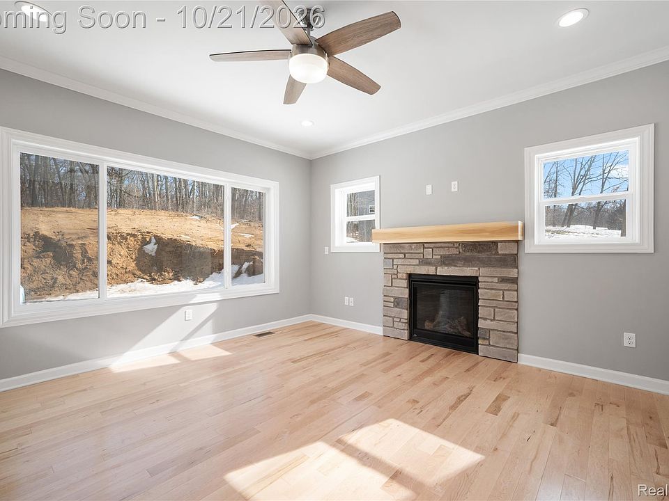 16085 Catalpa Ridge Dr, photo 4