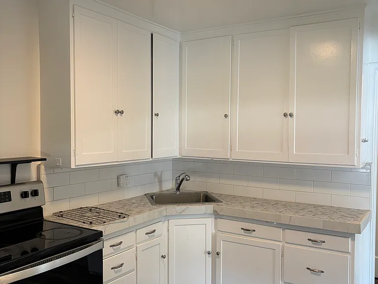 2034 S 1700 E — Photo 14
