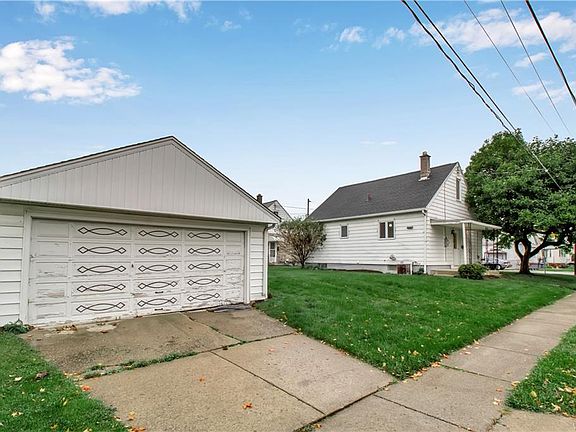 5th image of 291 Casimer St