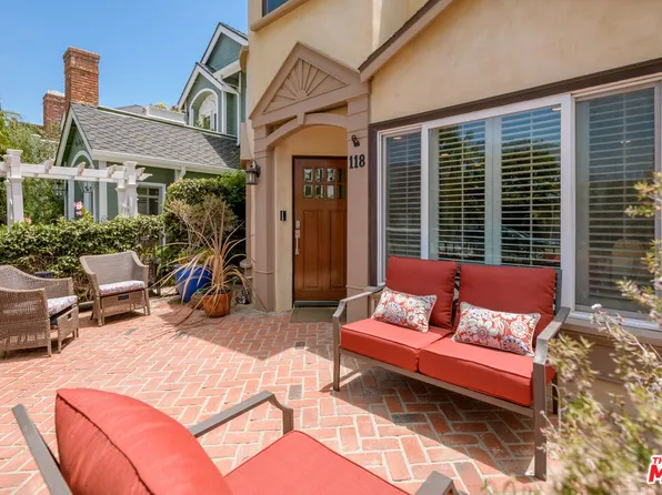 118 3rd St, Seal Beach, CA 90740
