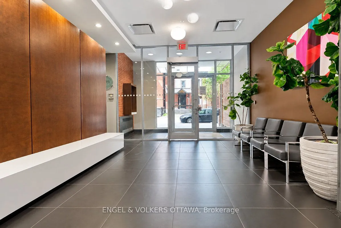 1 bed, $2,600 — Photo 4