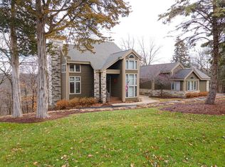 17 Sunrise Trl, Galena, IL 61036