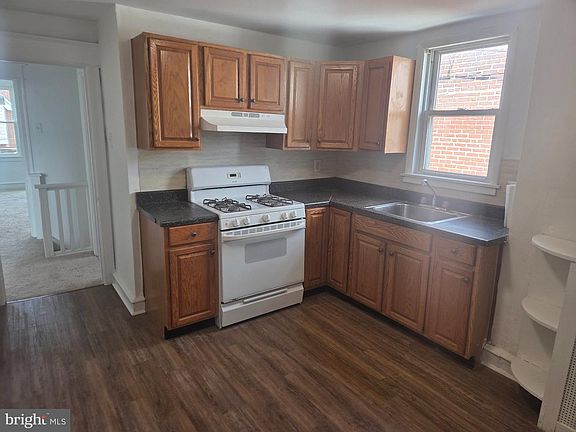 4th image of 7231 Marsden St