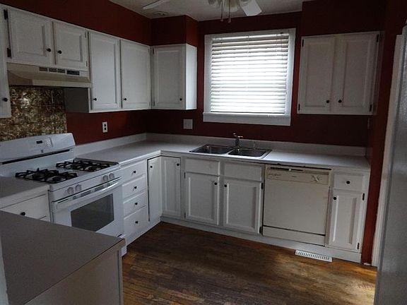 3rd image of 12 S C St