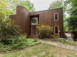 74 Thankful Stow Rd, Guilford, CT 06437