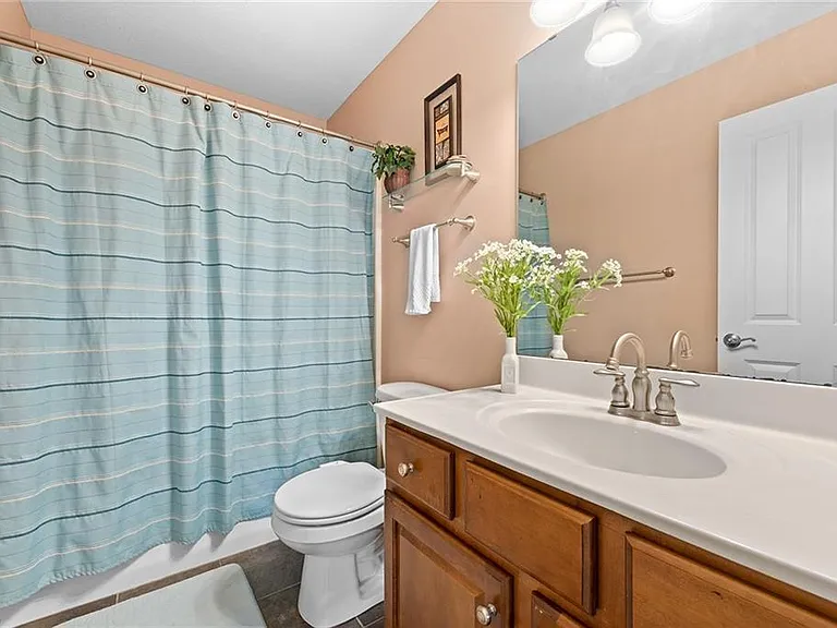 73 Quartz Ave — Photo 28