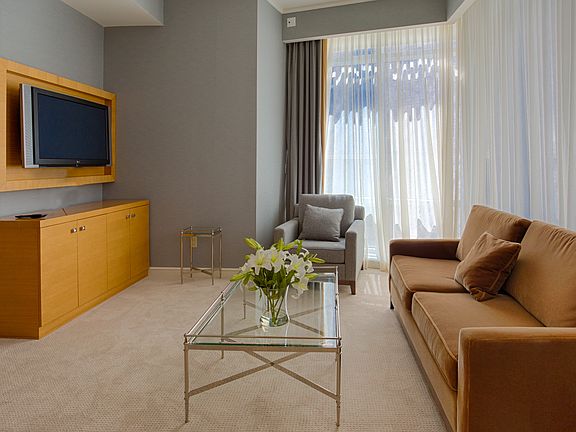 3rd image of 1 Renaissance Sq Unit 7E