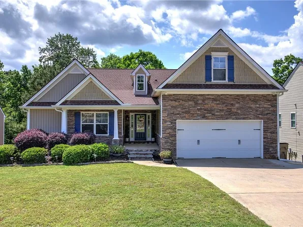 5541 Mulberry Preserve Dr, Flowery Branch, GA 30542