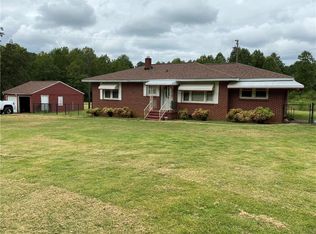 140 Wright School Rd, Belton, SC 29627