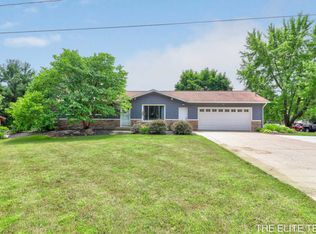 74 7 Mile Rd NE, Comstock Park, MI 49321