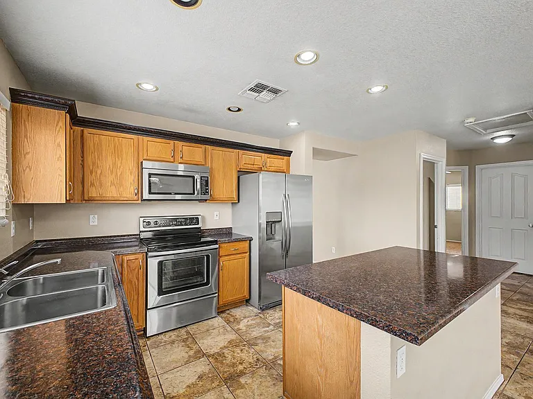 33856 N Cherry Creek Rd — Photo 7