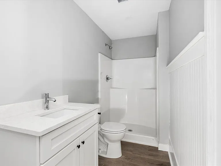 22 Waverly St — Photo 11