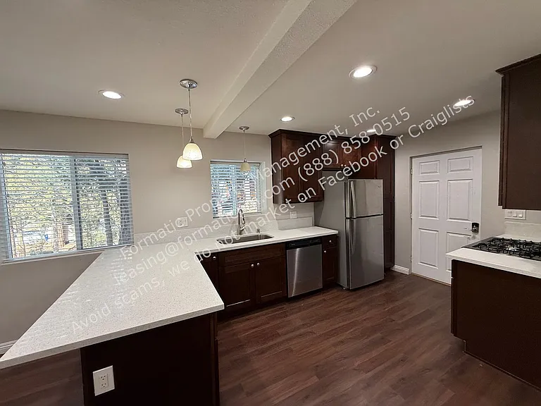 231 Riverside Ave — Photo 5