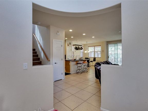 3rd image of 7568 Morisset Ave
