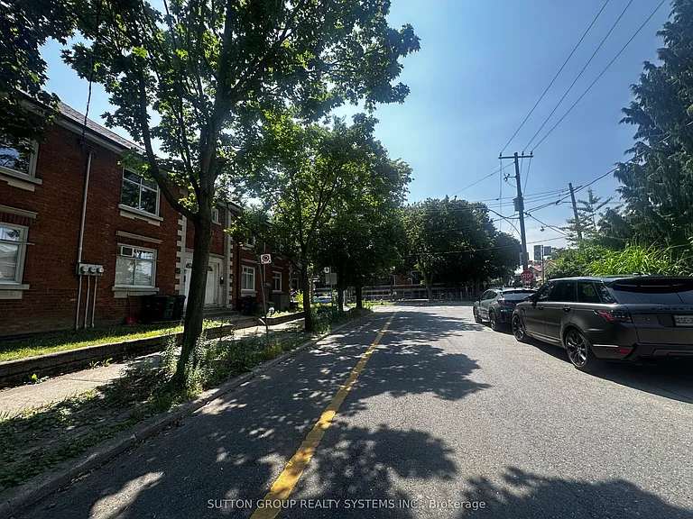 137B Chatham Ave — Photo 19