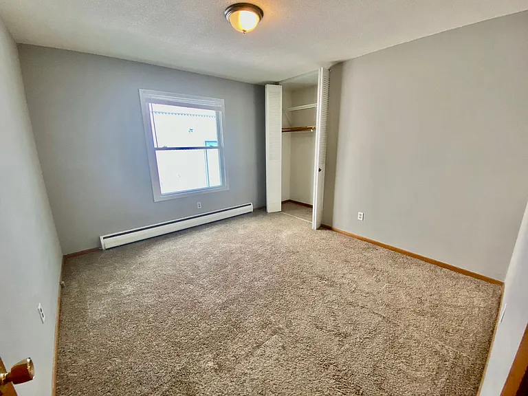 821 Marshall St Ne — Photo 7