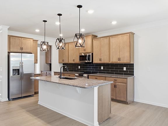 3rd image of 11029 Valmont Way
