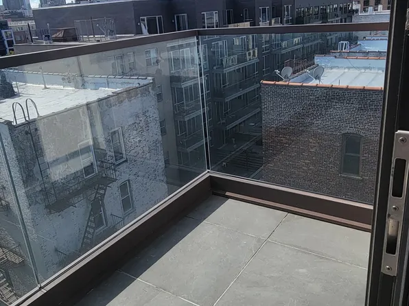 11-52 44th Drive image 9 of 15