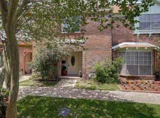 1327 Mardi Ln, Houston, TX 77055