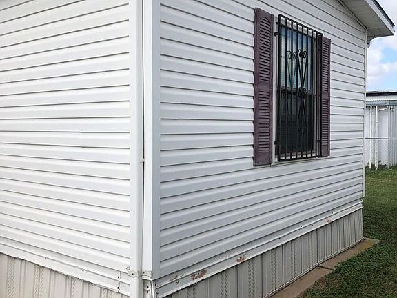 3rd image of 5 Tamm Ln #5