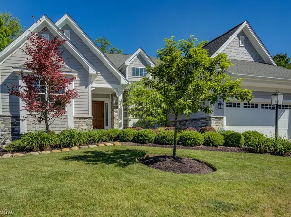 7516 Creekview Trl, Chagrin Falls, OH 44023