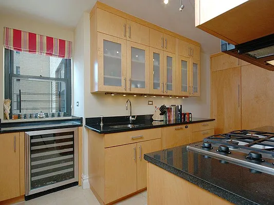 Sold by Sotheby's International Realty | media 4