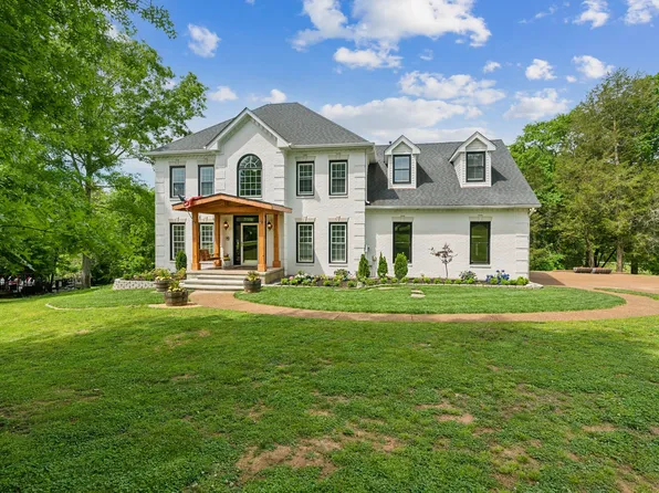 211 Hillside Dr, Franklin, TN 37067