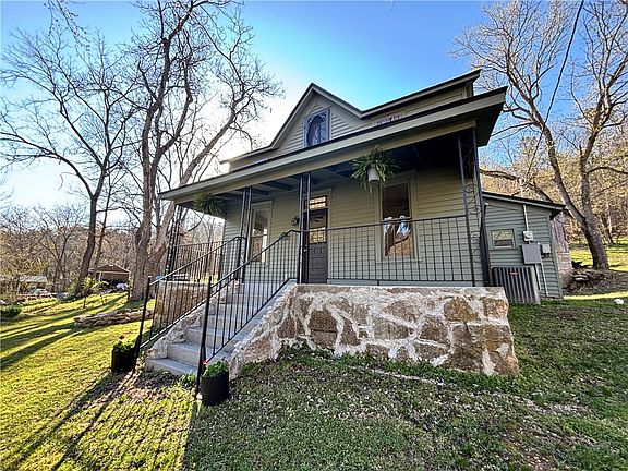 4th image of 331 Dairy Hollow Rd