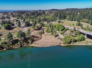 6420 Bridge St, Brookings, OR 97415