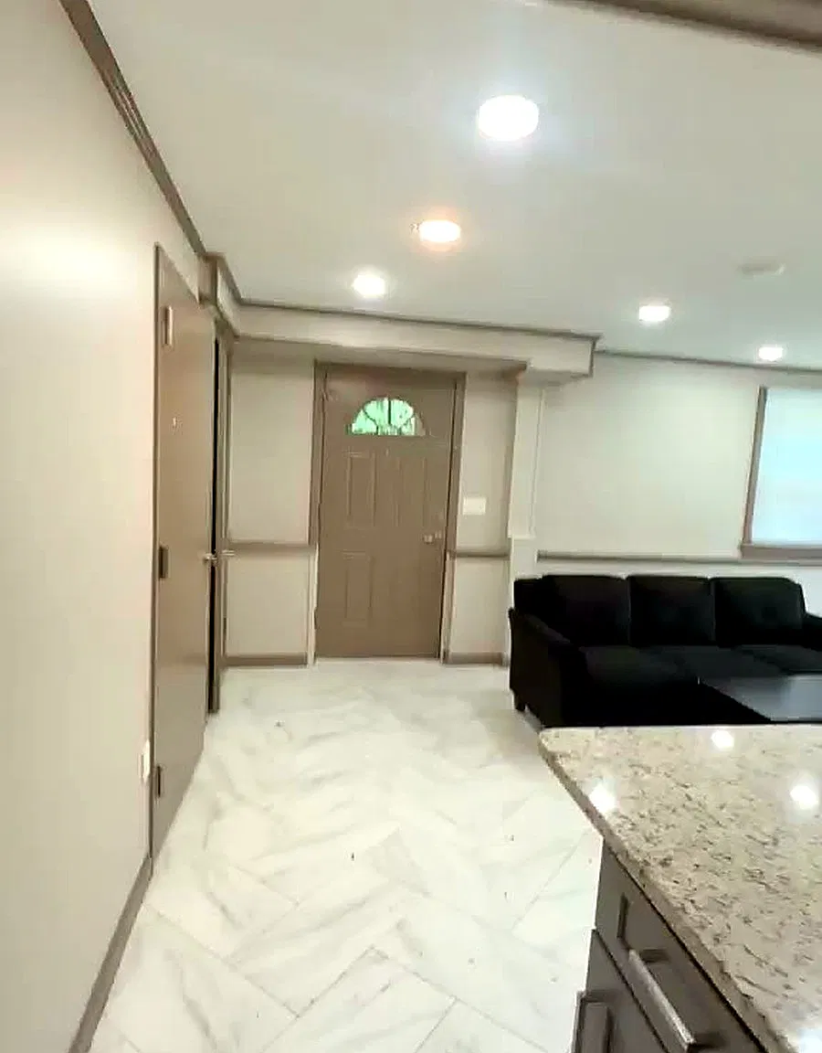 1 bed, 650 sqft, $1,750 — Photo 2