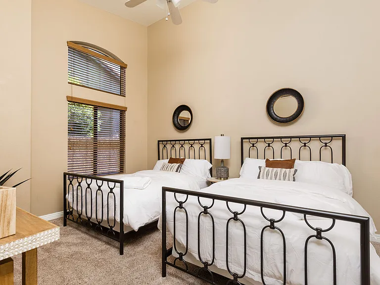 5821 E Aire Libre Ave — Photo 22