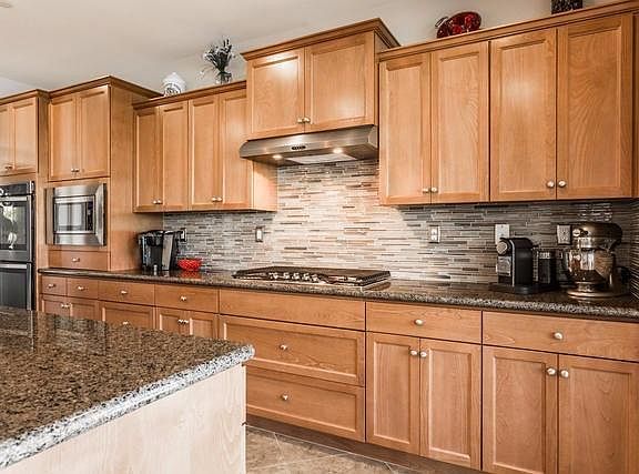 4th image of 3061 Beatty Dr