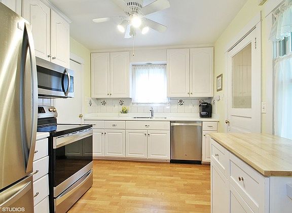 3rd image of 1450 Lake Ave #2C